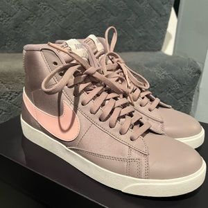 Women’s Nike Blazer Mid Premium